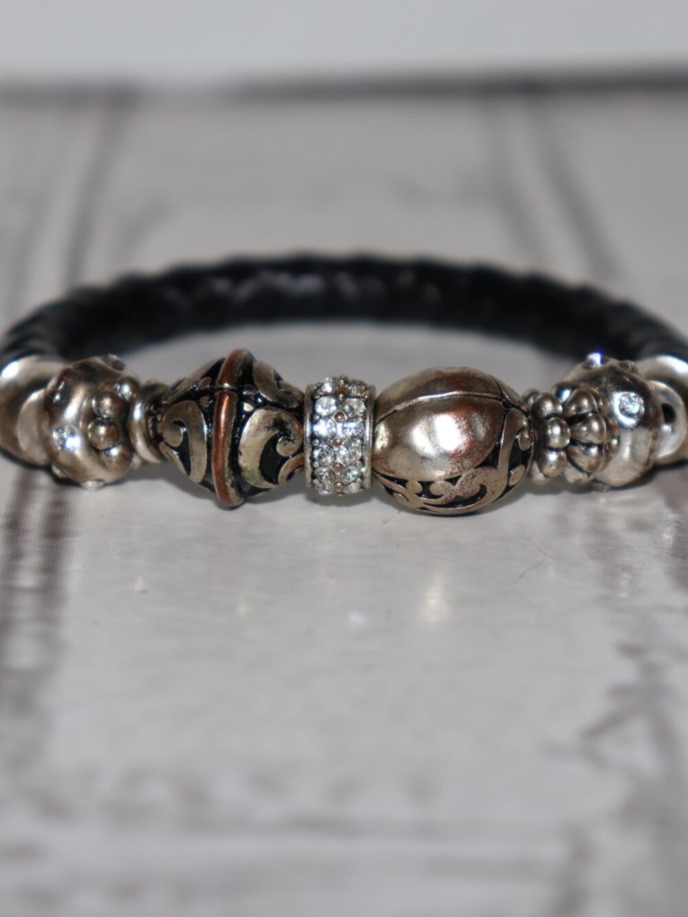 ✨ Silver & Black Leather Bracelet · Boho Style · Elastic Beads · Fits 7"